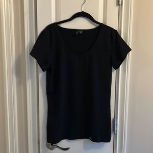 Vero Moda Mid-Shot SS Tee.